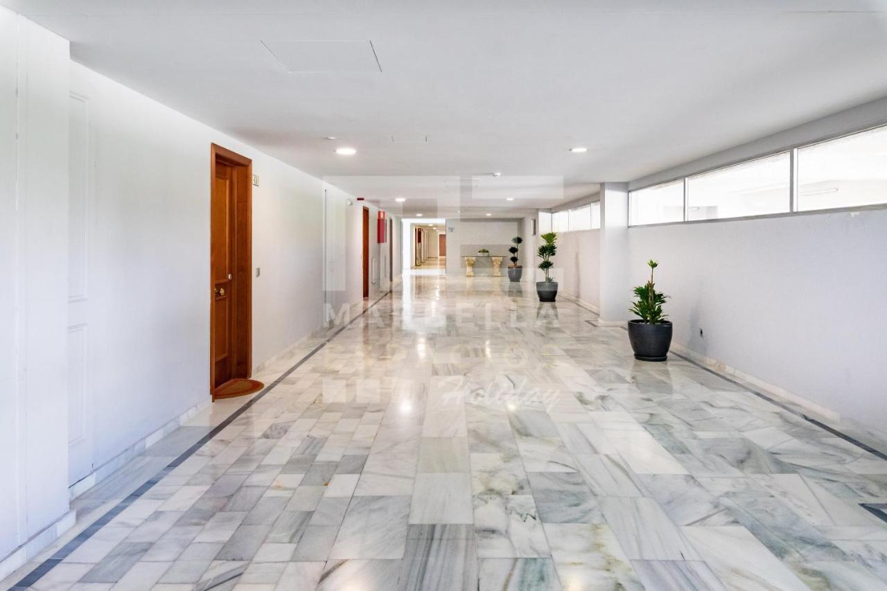 Suite 208, Close To The Beach, 2 Bedroom,Golden Mile Marbella Eksteriør billede
